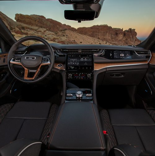 Jeep® Grand Cherokee Interior - Premium SUV